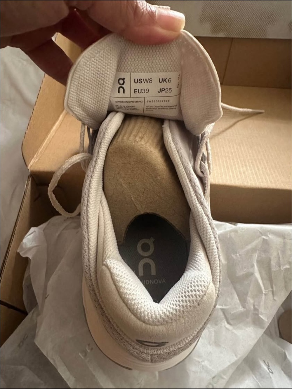 On Running Women's Athletic Shoes in Light Beige/Cream
